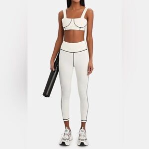 WeWoreWhat Activewear Set Size Medium